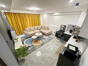 Modern 1-Bedroom Apartment in Nairobi with Balcony, Gym, & Fast WiFi